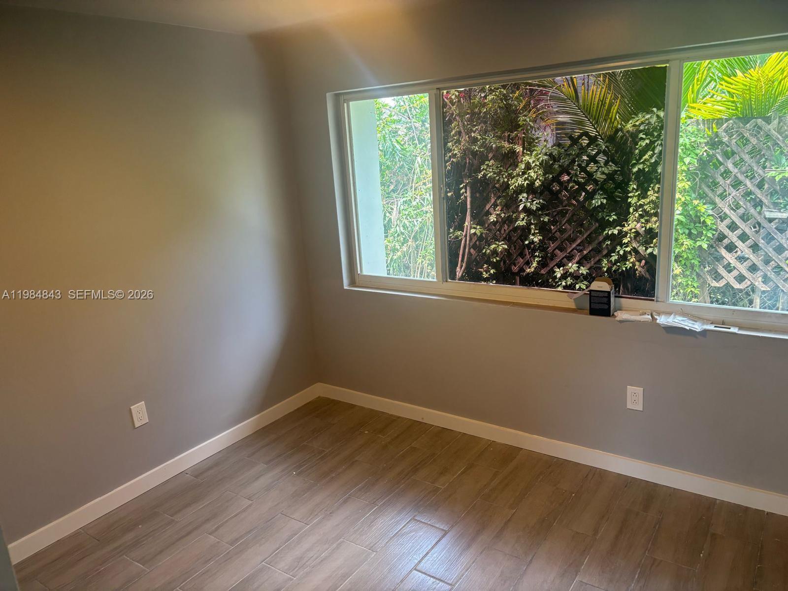 161 NE 117th St Miami, FL 33161