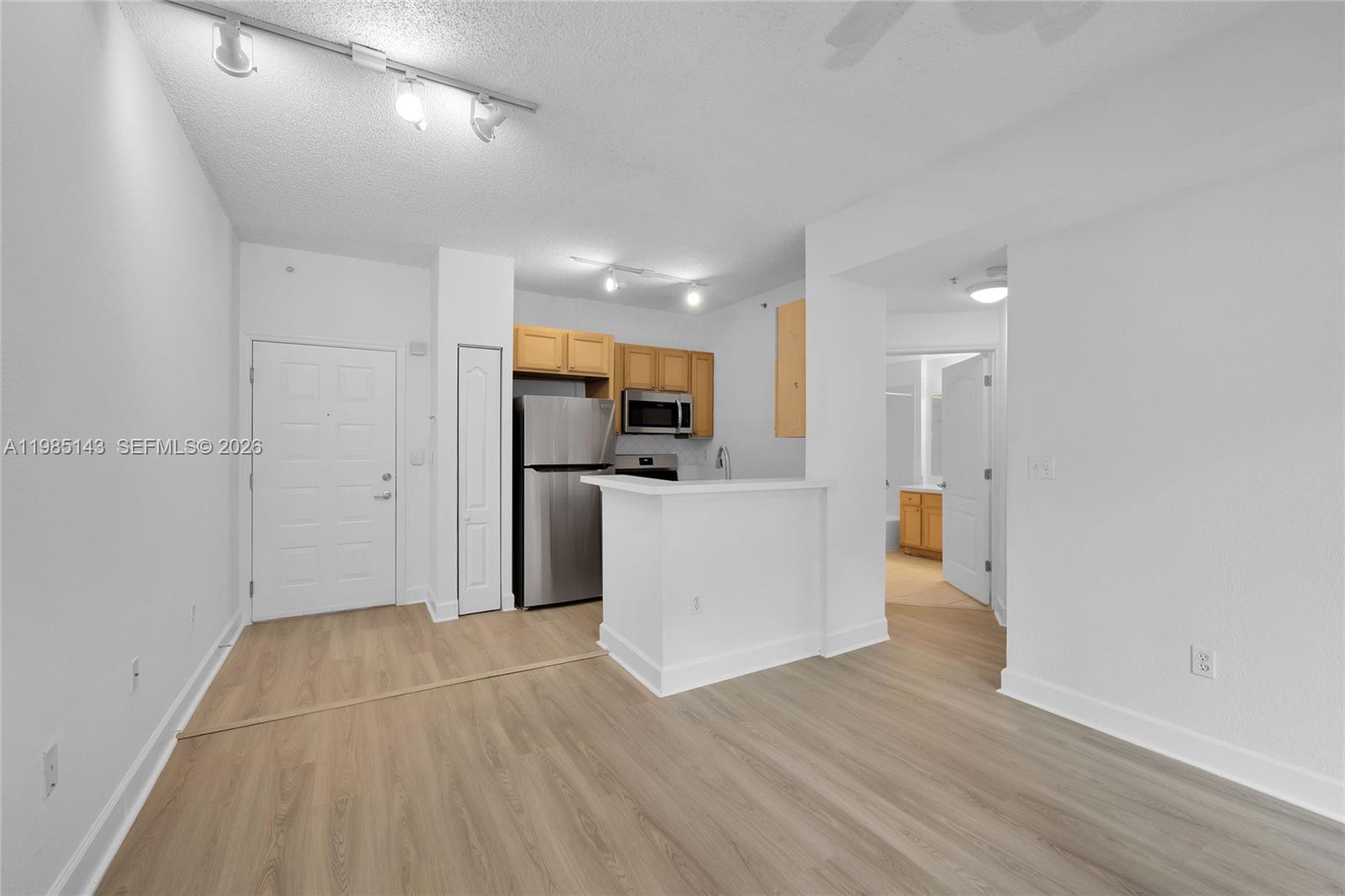 6001 SW 70th St #208 South Miami, FL 33143