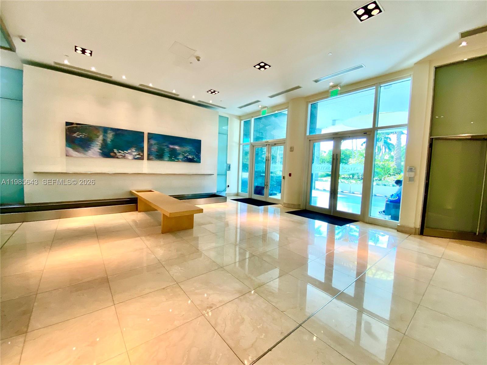 2101 Brickell Ave #2210 Miami, FL 33129