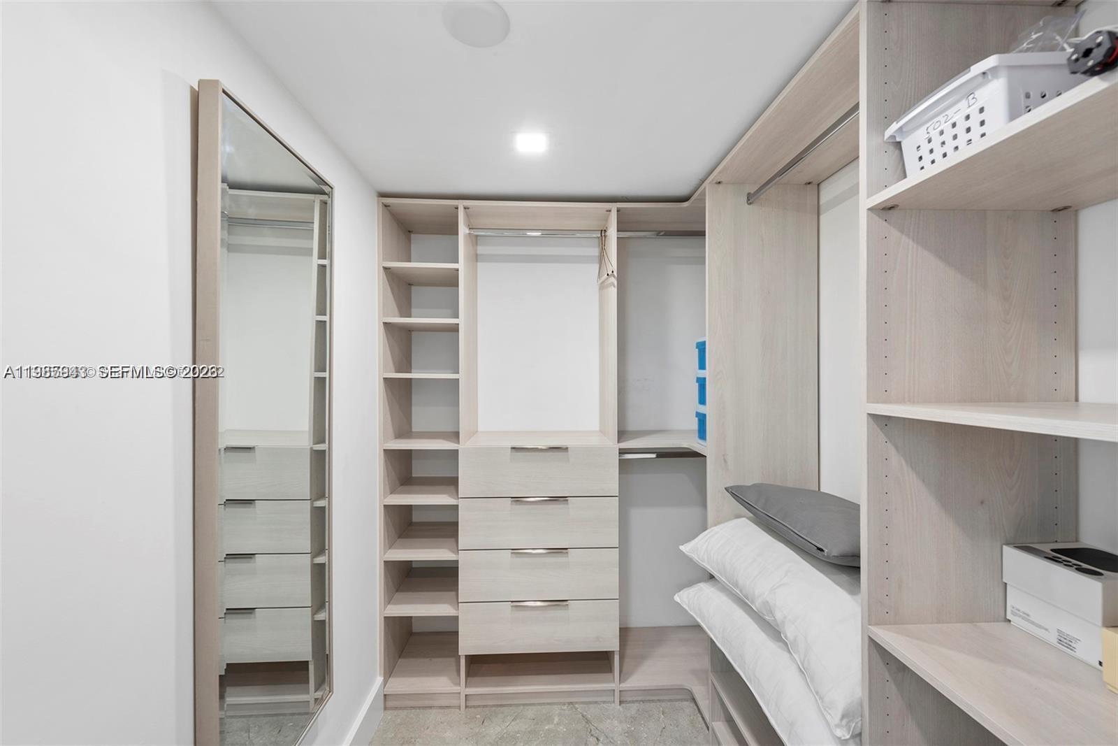 image Skyline on Brickell8