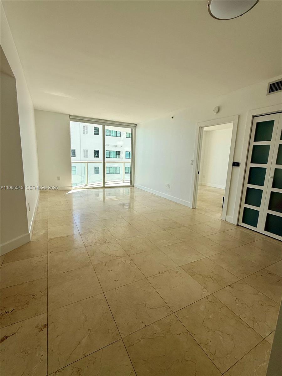 6365 Collins Ave #904 Miami Beach, FL 33141