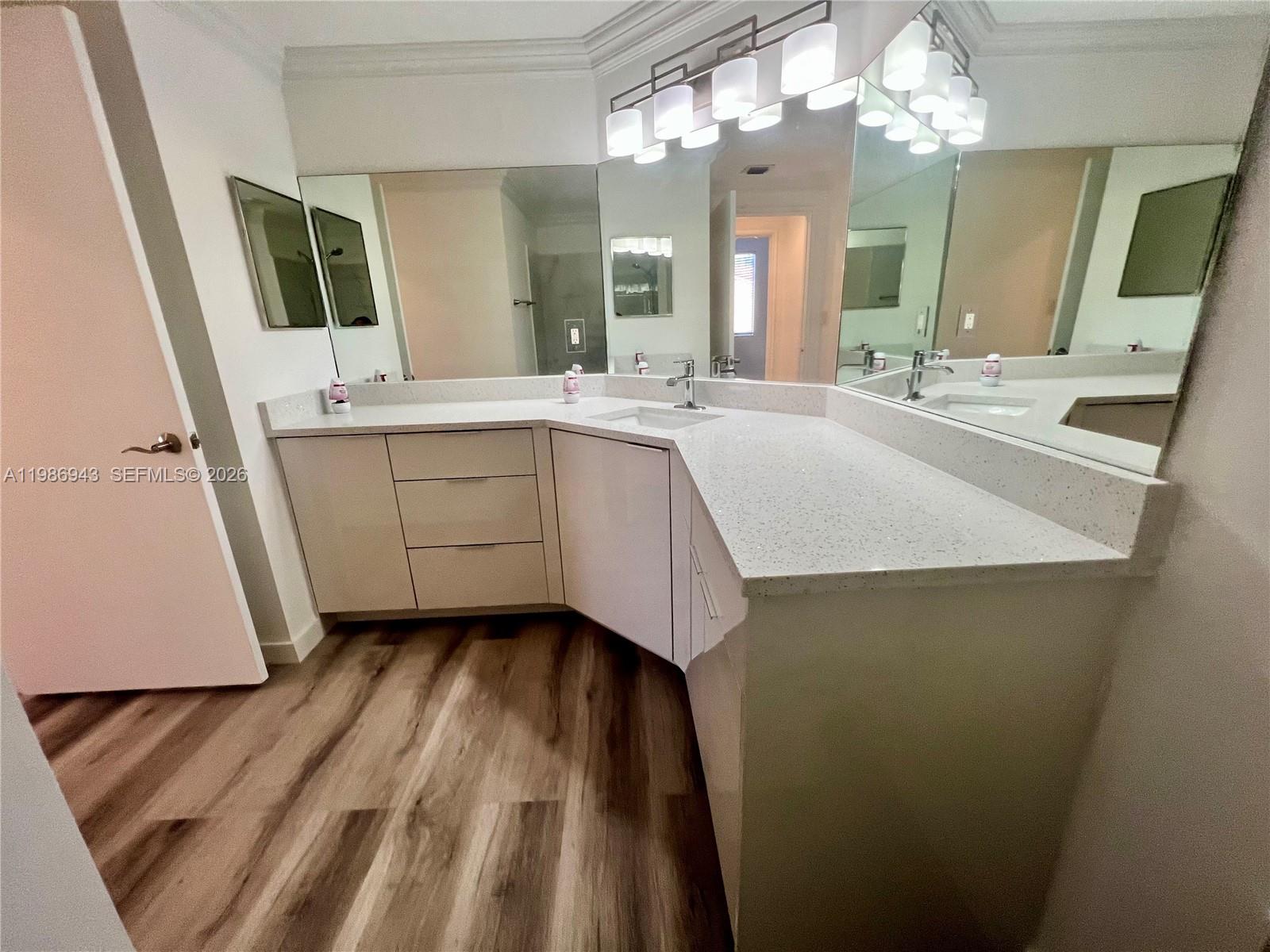 1000 Scotia Dr #101 Hypoluxo, FL 33462