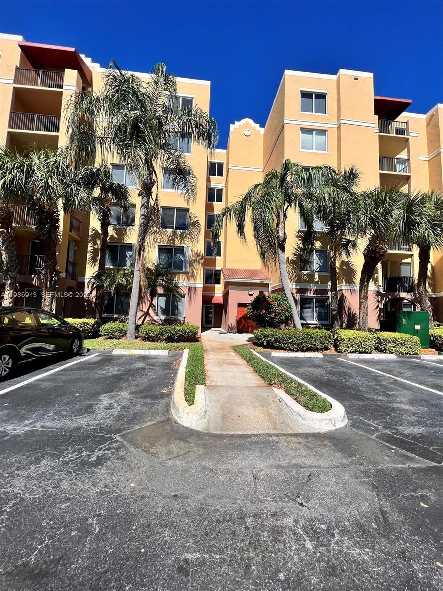 1000 Scotia Dr #101 Hypoluxo, FL 33462