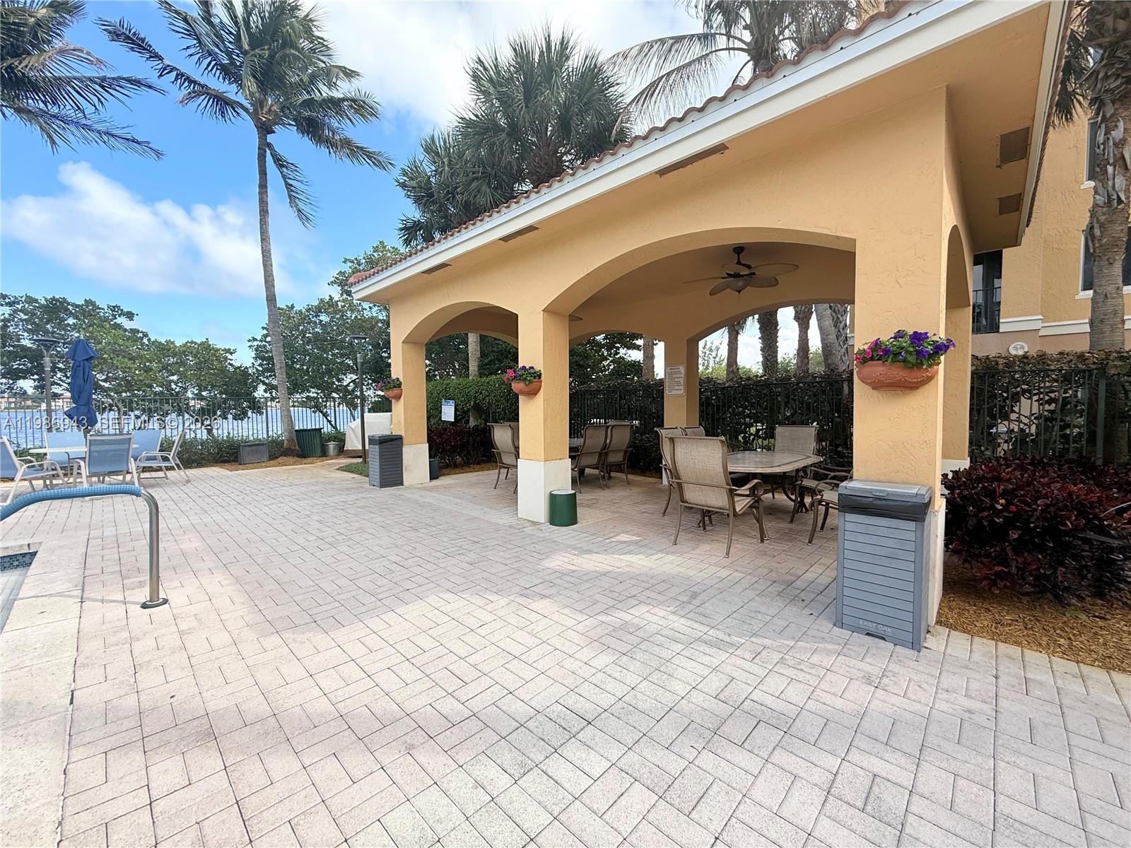 1000 Scotia Dr #101 Hypoluxo, FL 33462