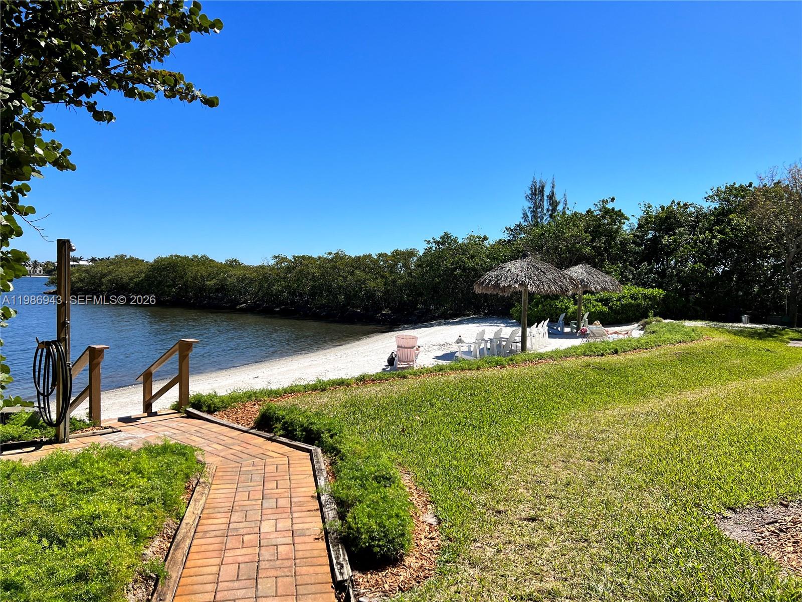 1000 Scotia Dr #101 Hypoluxo, FL 33462