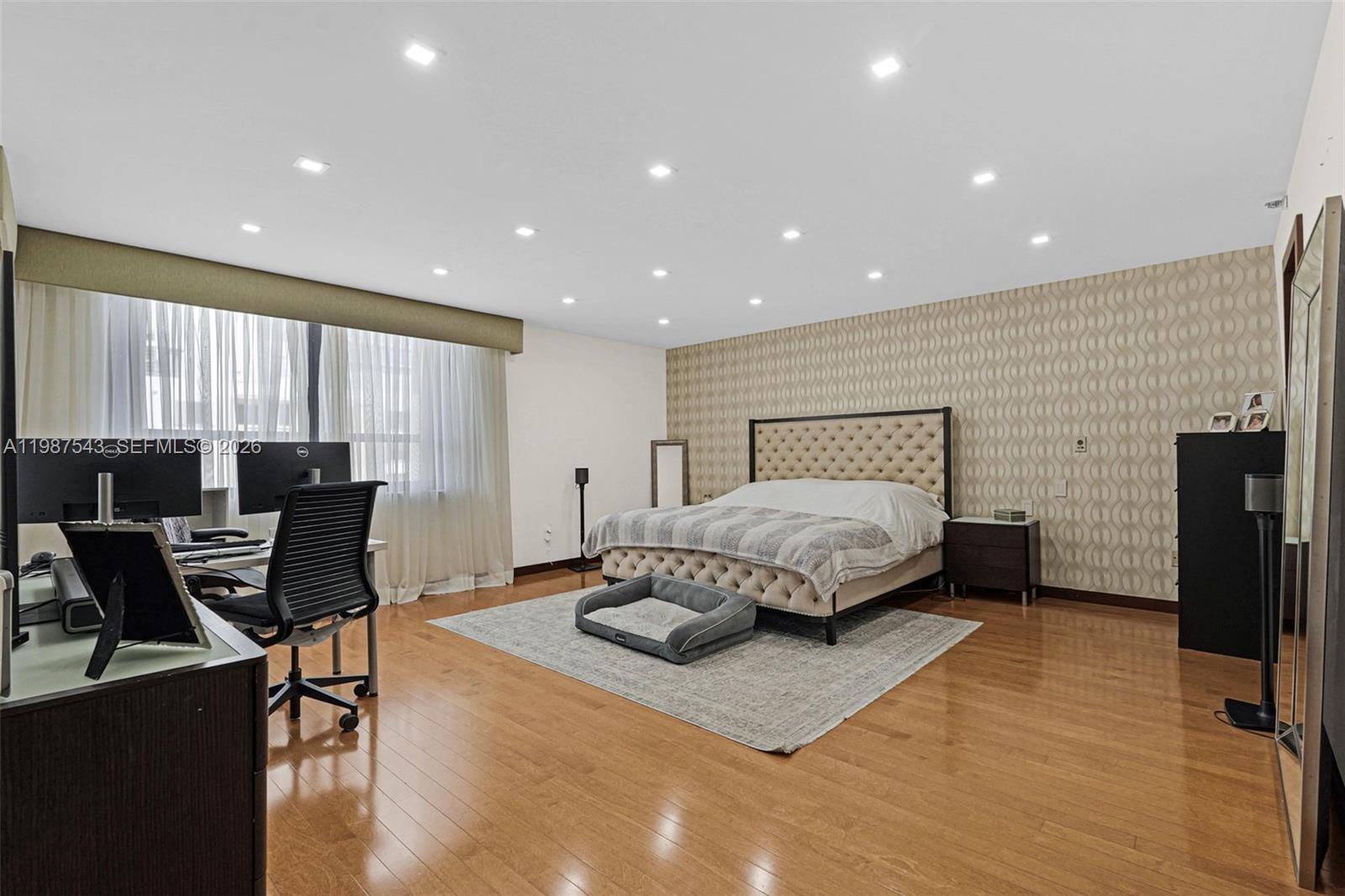 10175 Collins Ave #1207 Bal Harbour, FL 33154