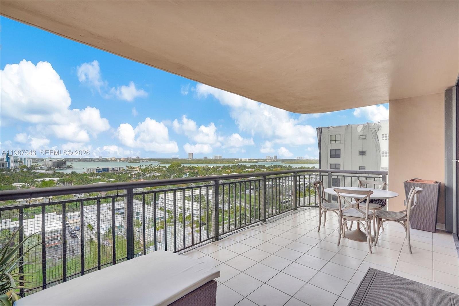 10175 Collins Ave #1207 Bal Harbour, FL 33154