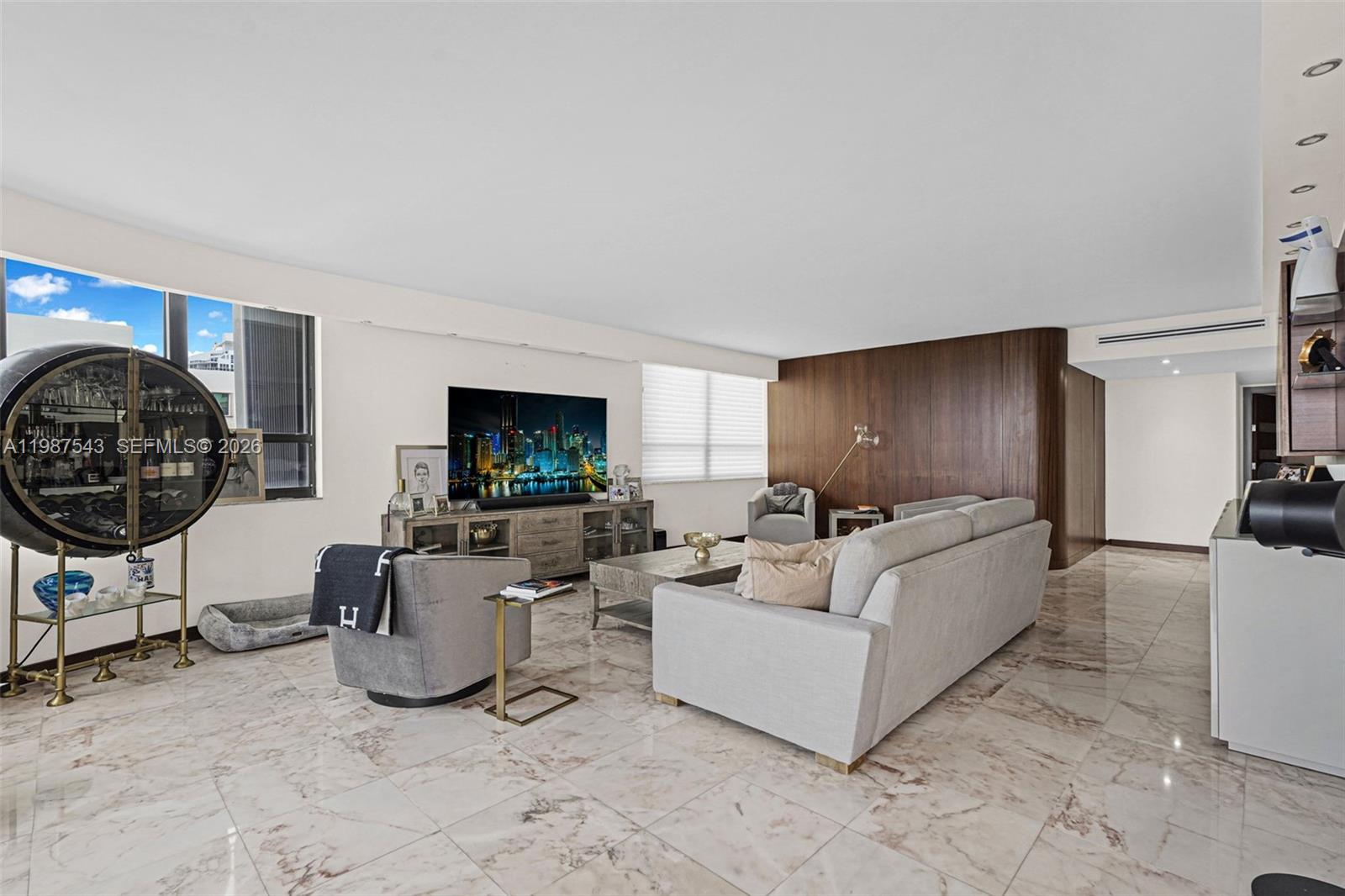 10175 Collins Ave #1207 Bal Harbour, FL 33154