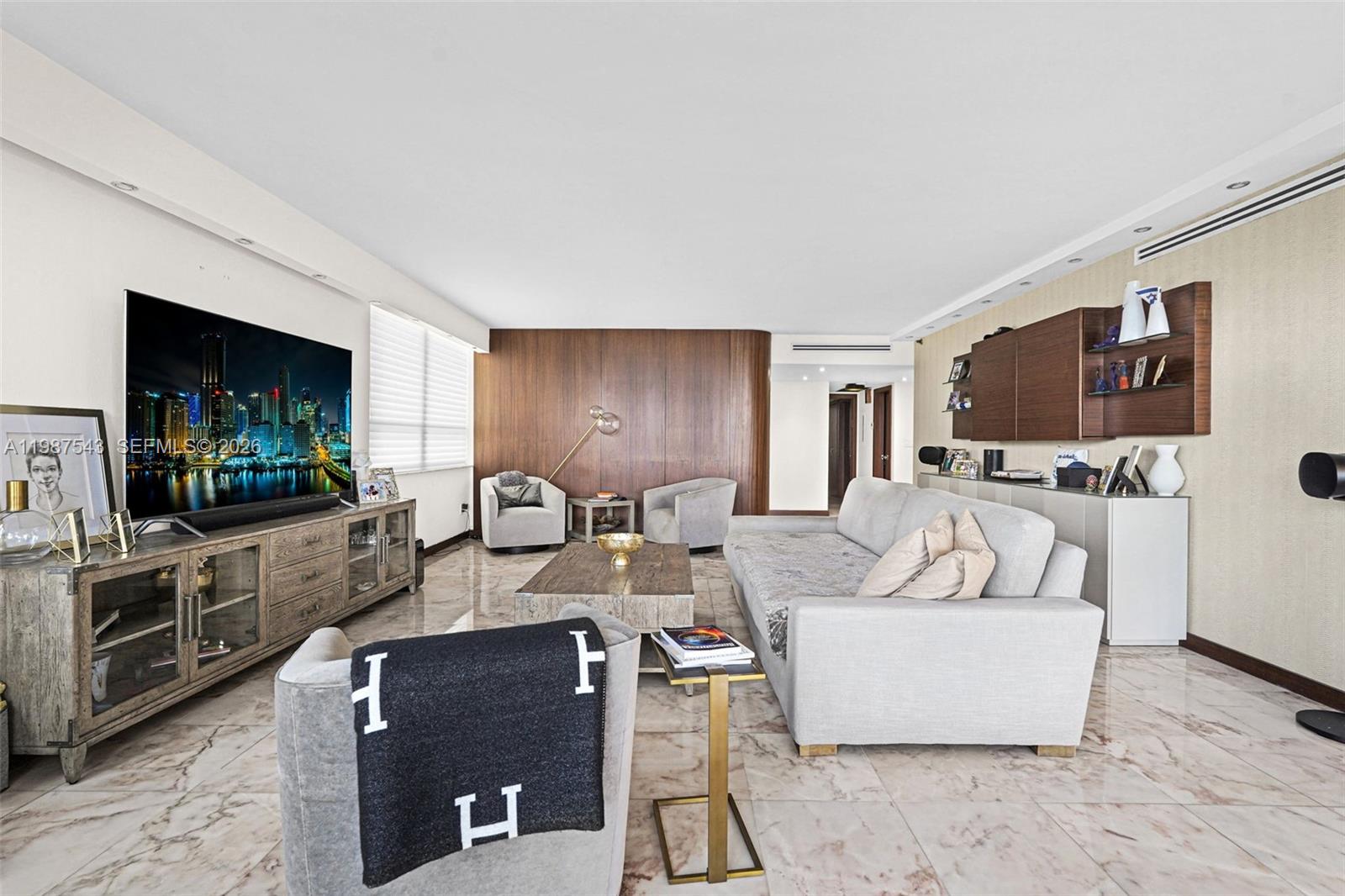 10175 Collins Ave #1207 Bal Harbour, FL 33154