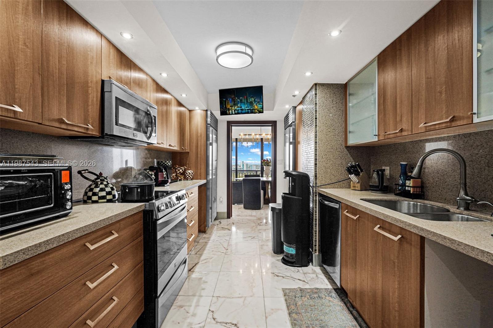 10175 Collins Ave #1207 Bal Harbour, FL 33154