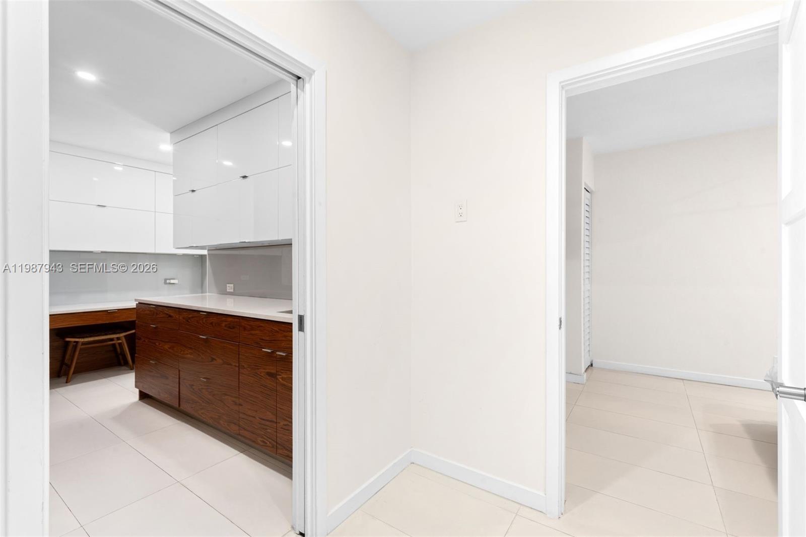 1525 Diplomat Pkwy Hollywood, FL 33019