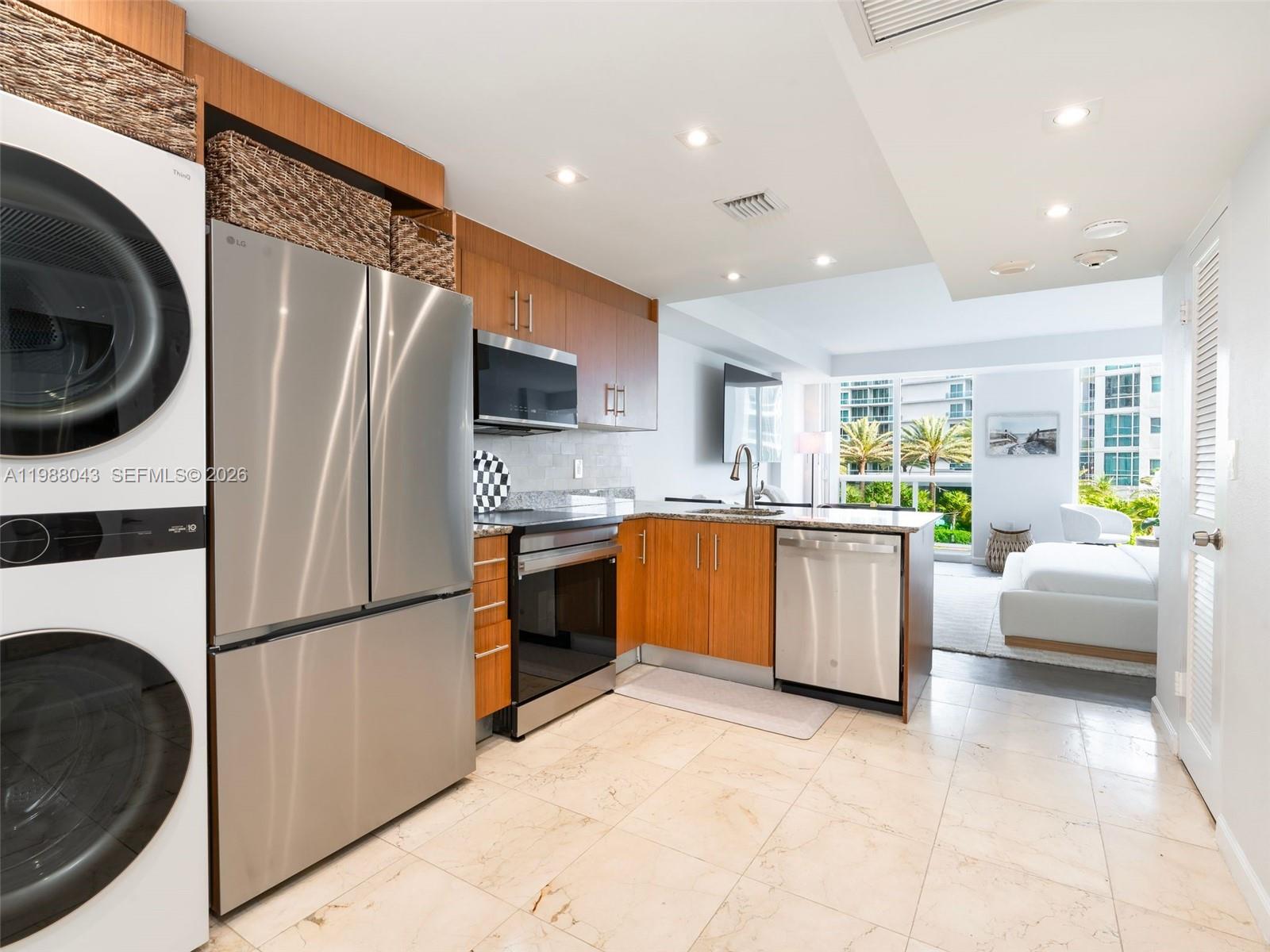 10275 Collins Ave #402 Bal Harbour, FL 33154