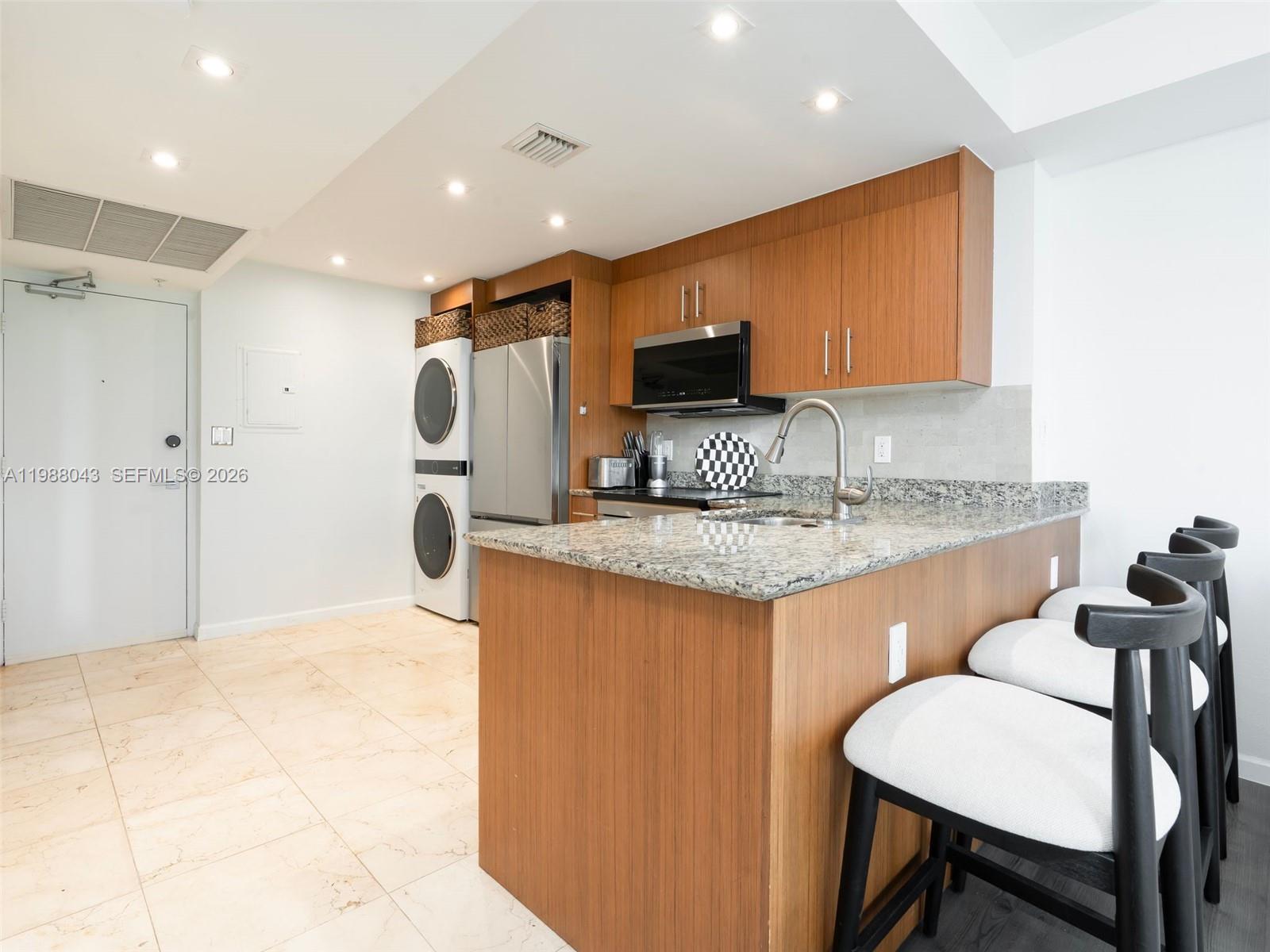 10275 Collins Ave #402 Bal Harbour, FL 33154