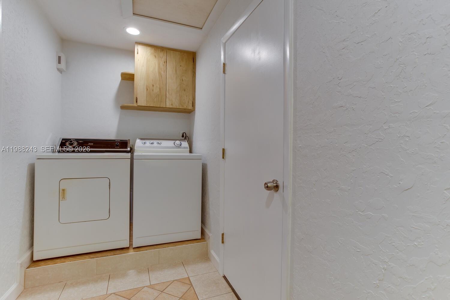 1625 Sunkist Way Fort Myers, FL 33905