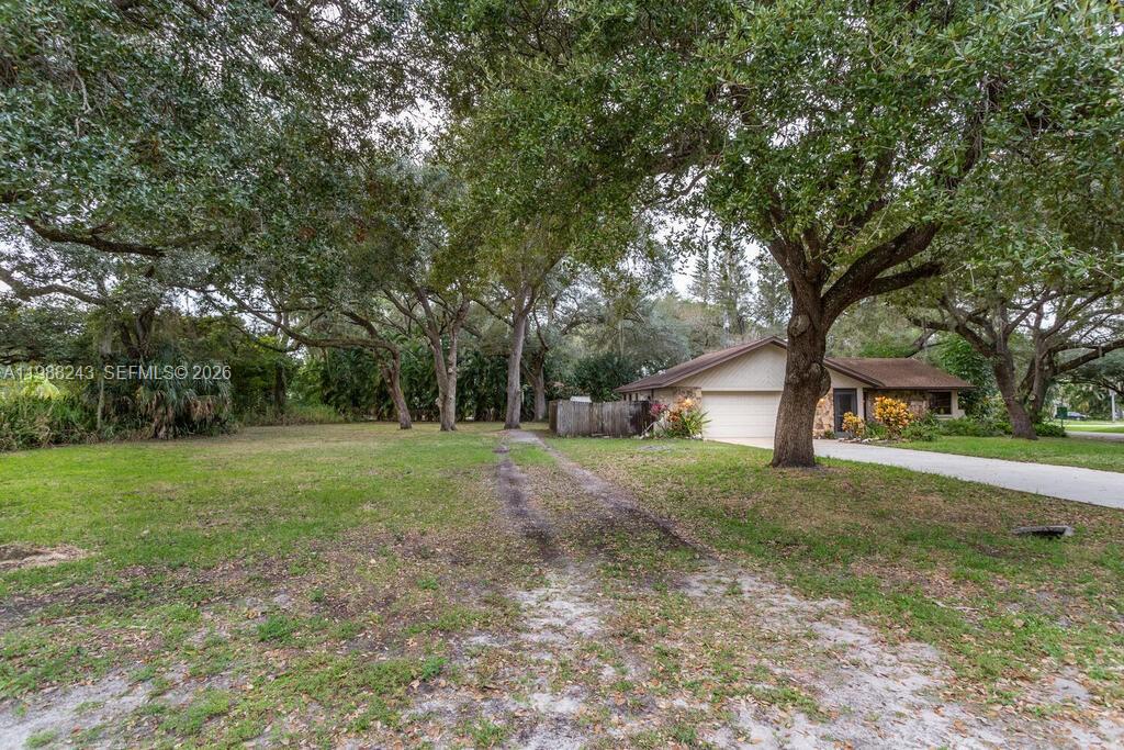 1625 Sunkist Way Fort Myers, FL 33905
