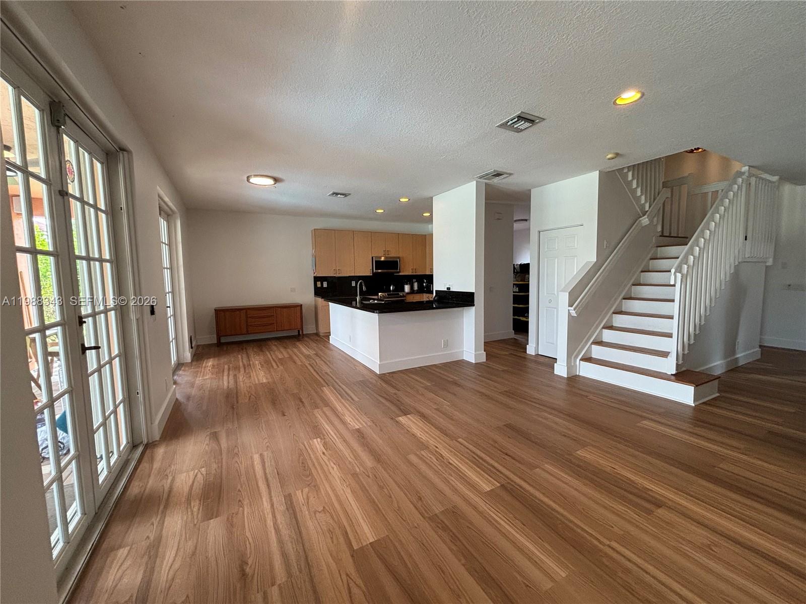 1653 Winterberry Ln Weston, FL 33327