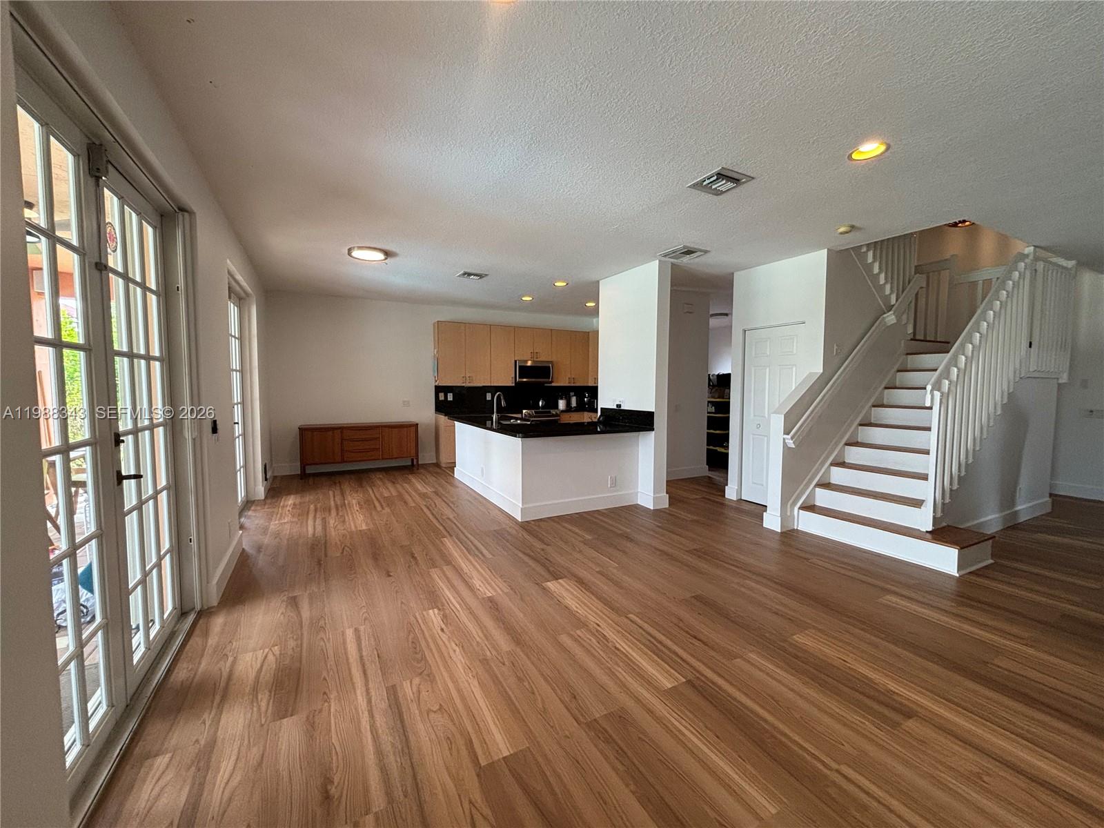 1653 Winterberry Ln Weston, FL 33327