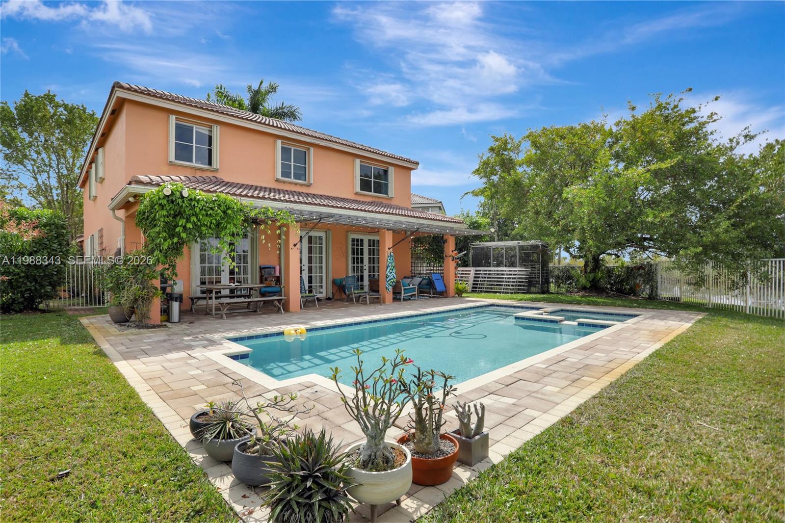 1653 Winterberry Ln Weston, FL 33327