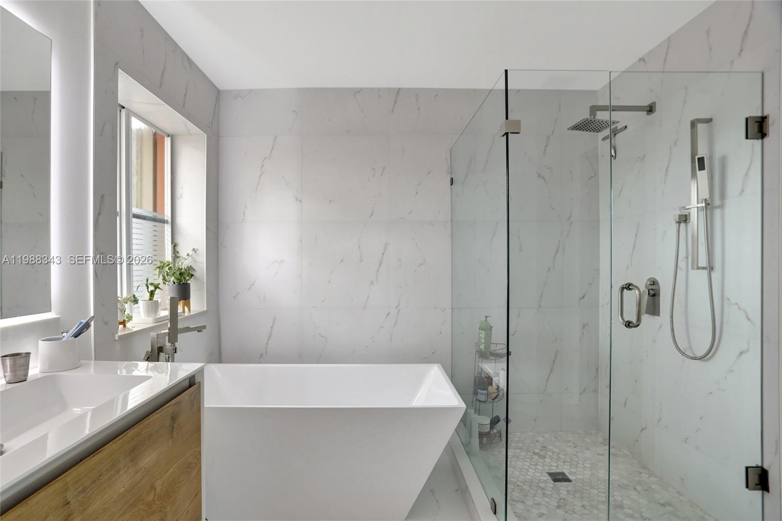 1653 Winterberry Ln Weston, FL 33327