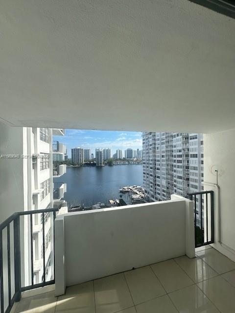 2750 NE 183rd St #1201 Aventura, FL 33160