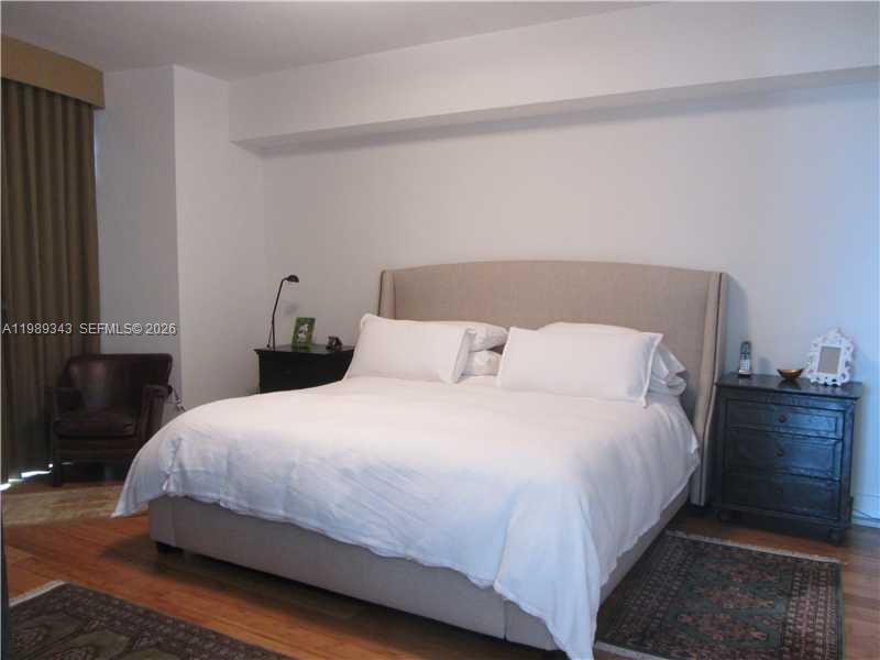 495 Brickell Ave #2401 Miami, FL 33131