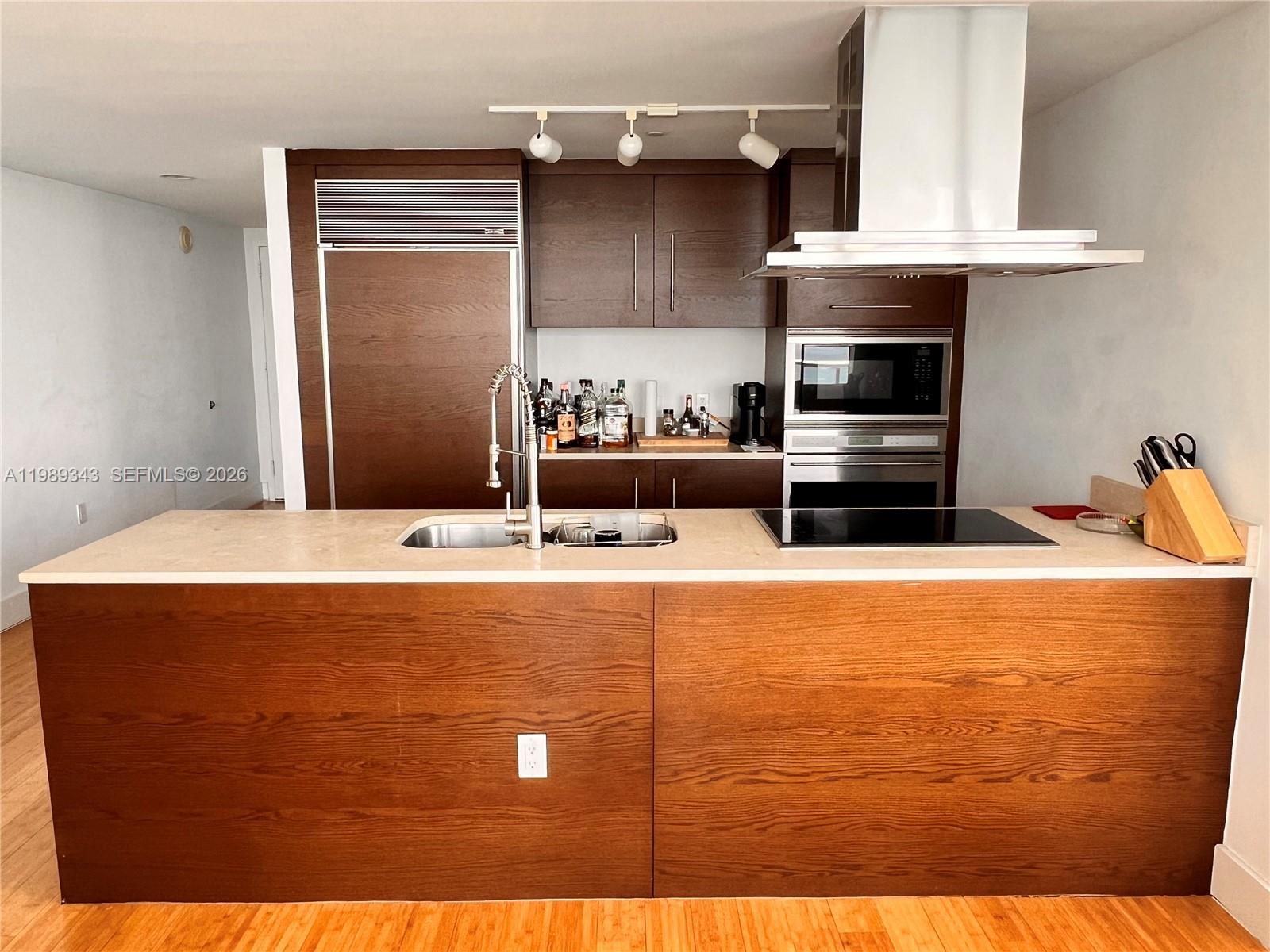 495 Brickell Ave #2401 Miami, FL 33131