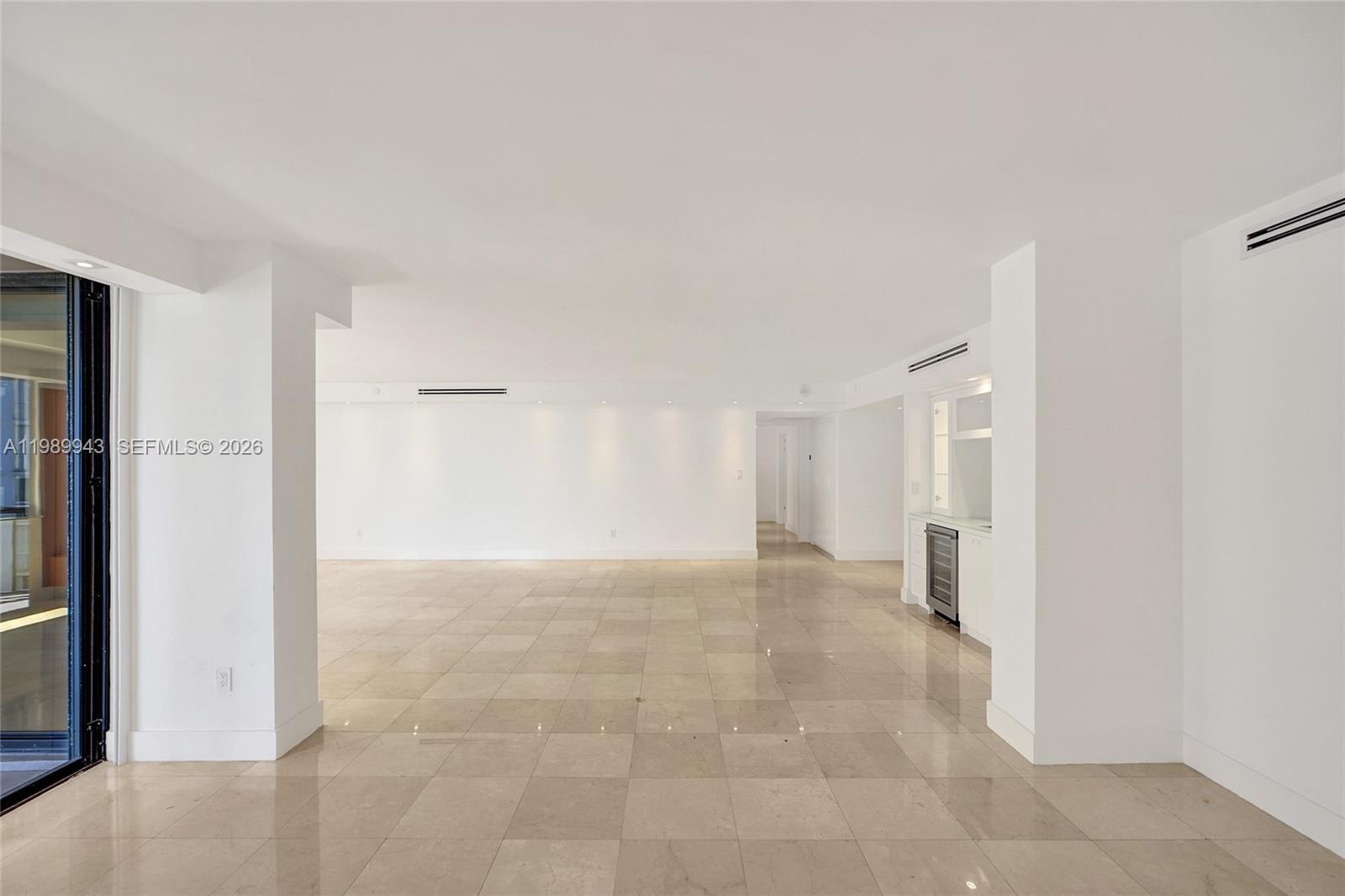 image Tiffany of Bal Harbour18