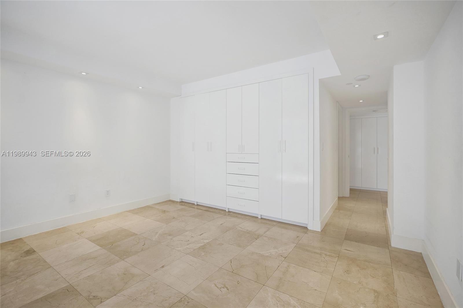 image Tiffany of Bal Harbour32