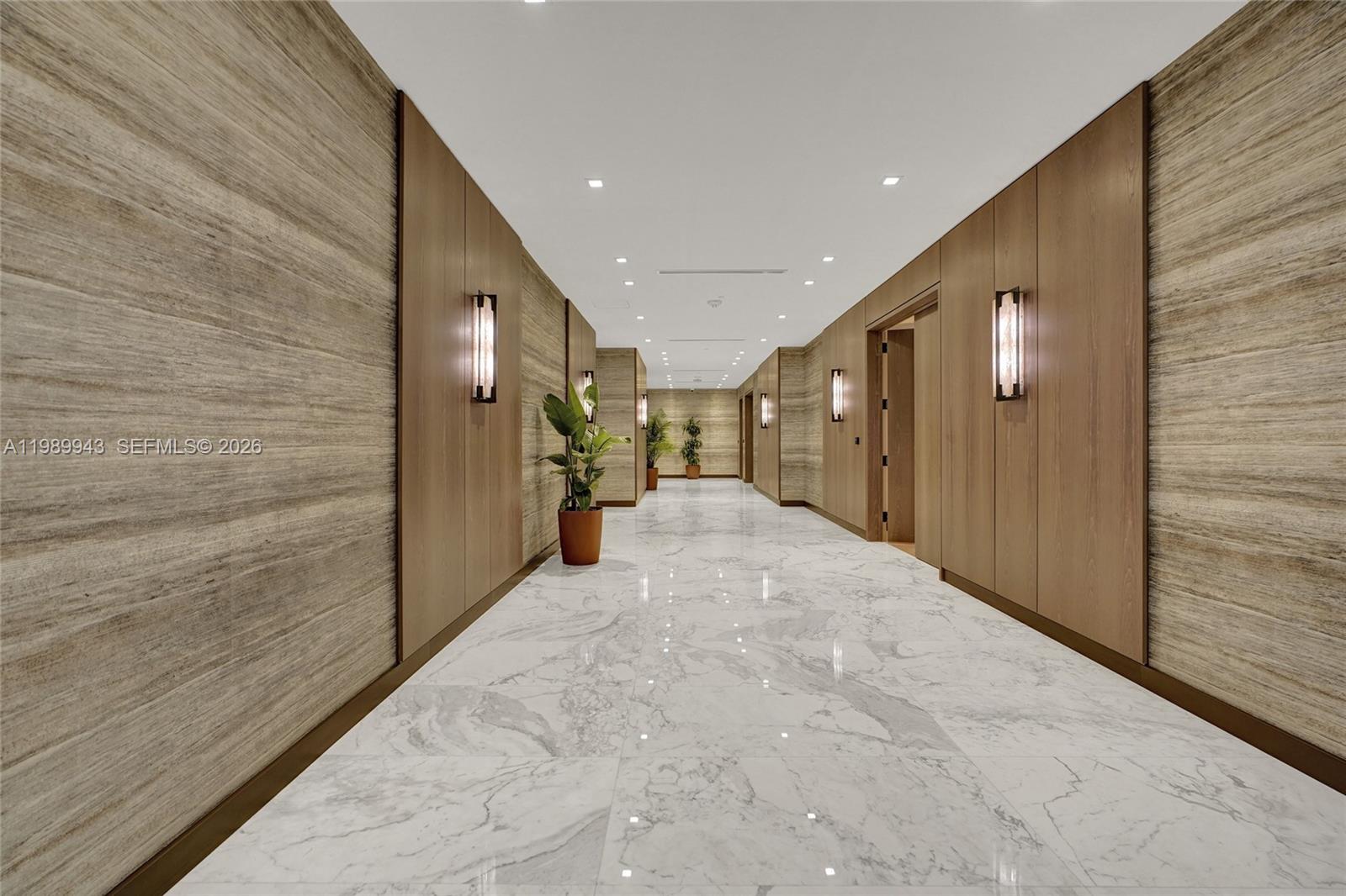 image Tiffany of Bal Harbour47