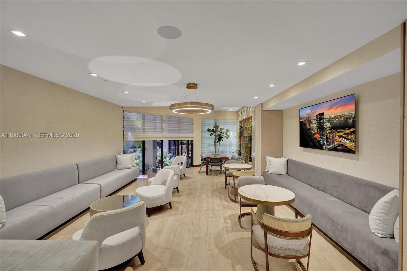 image Tiffany of Bal Harbour49