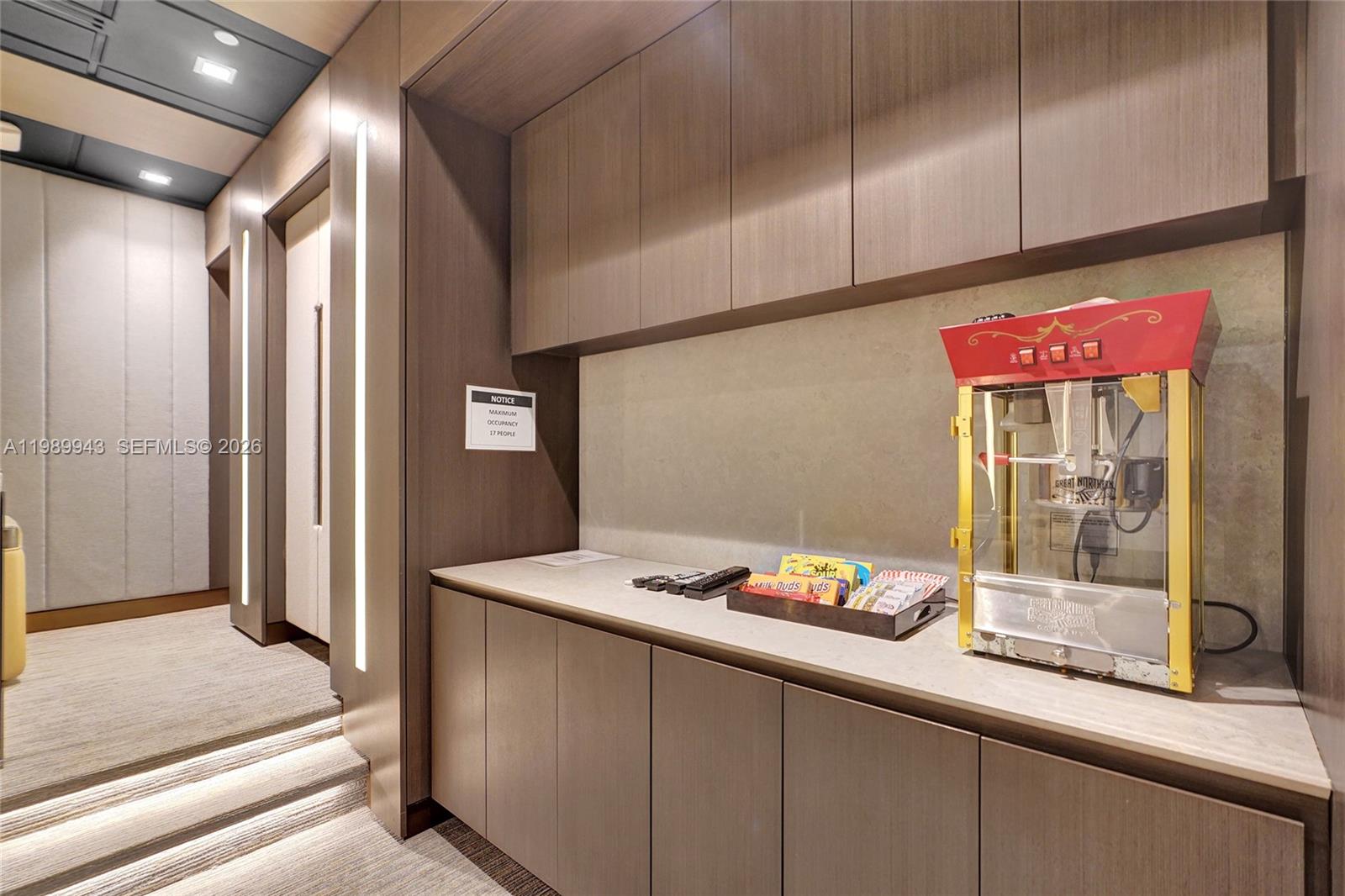 image Tiffany of Bal Harbour52