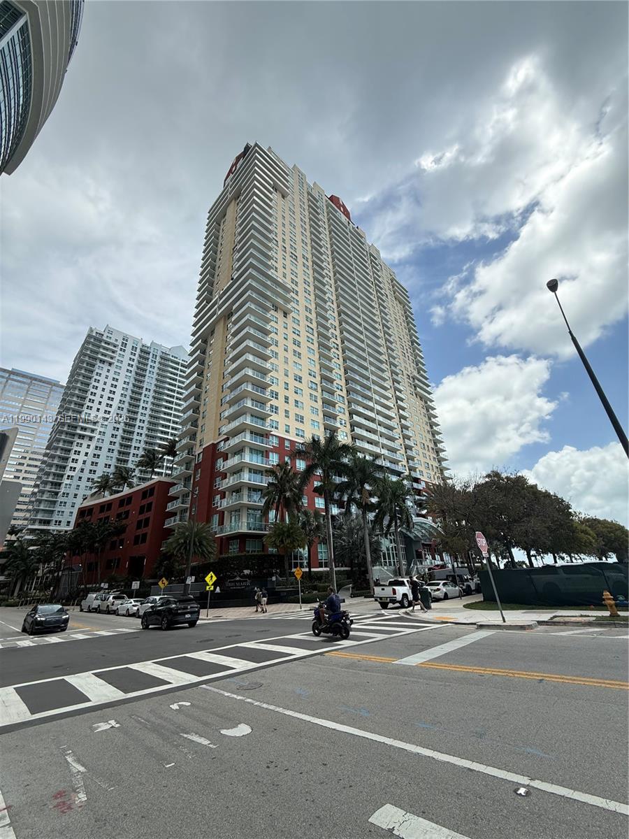 1155 Brickell Bay Dr #1206
