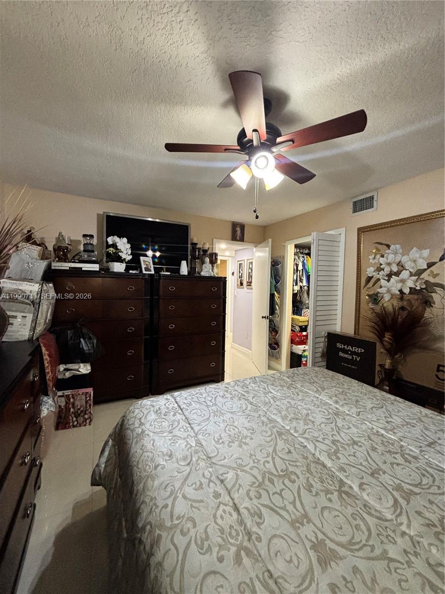 2310 W 74th St #103 Hialeah, FL 33016