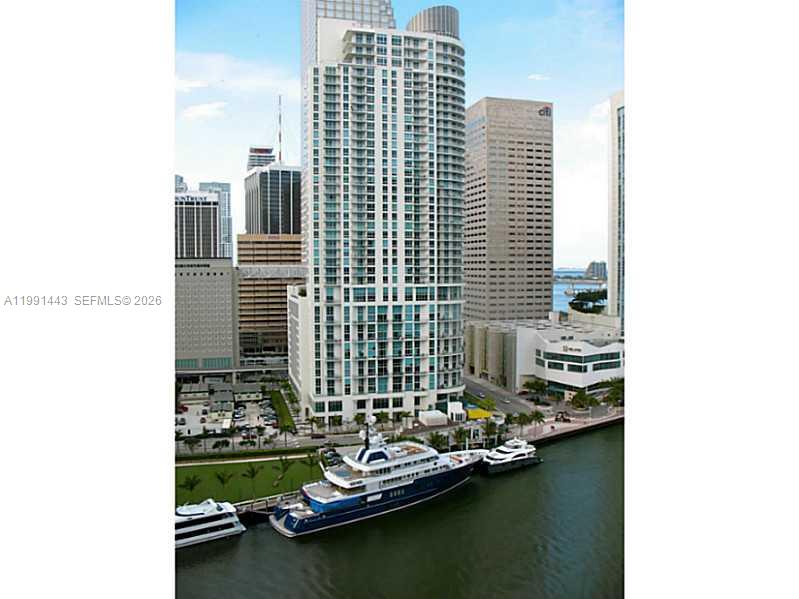 image Icon Brickell I3