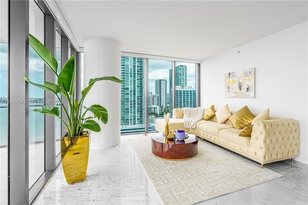 3131 NE 7th Ave #1901 Miami, FL 33137