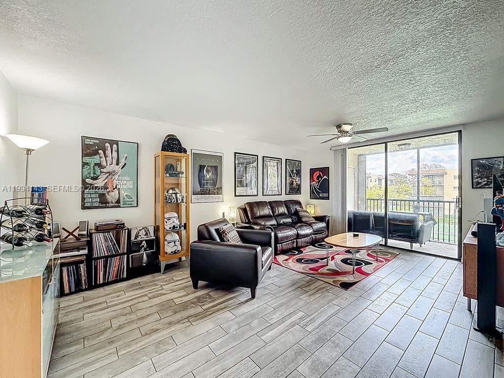 10401 W Broward Blvd #302 Plantation, FL 33324