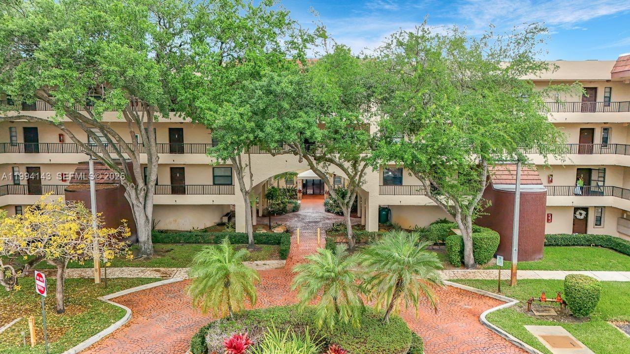 10401 W Broward Blvd #302 Plantation, FL 33324