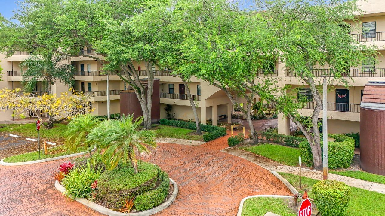 10401 W Broward Blvd #302 Plantation, FL 33324