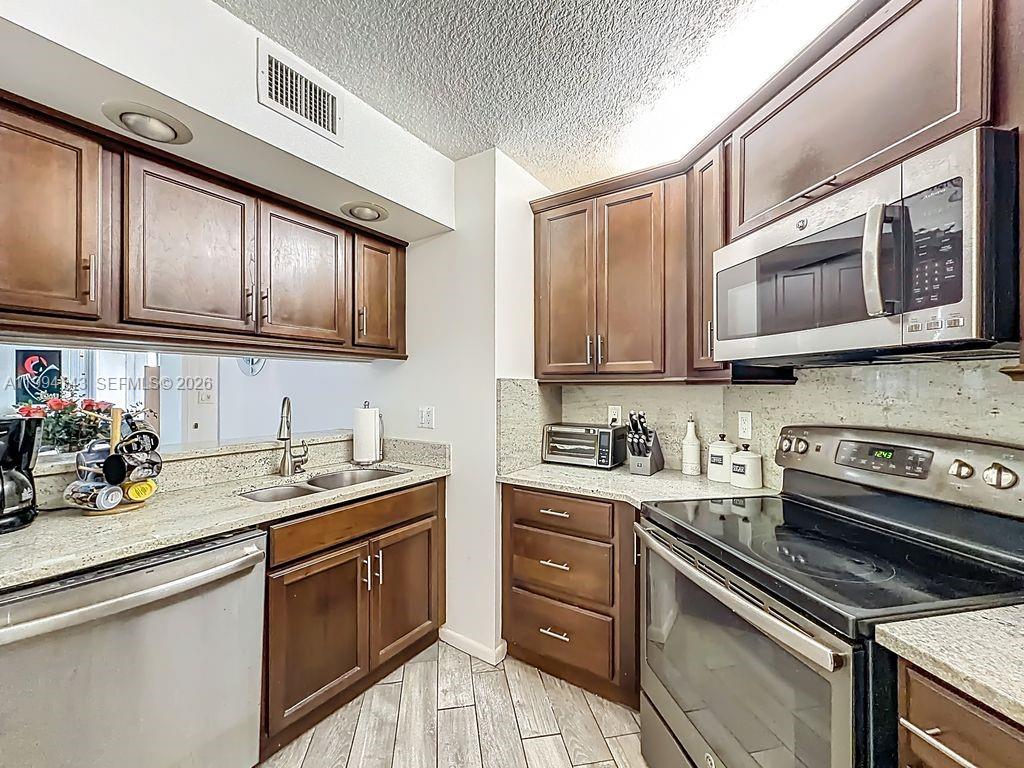 10401 W Broward Blvd #302 Plantation, FL 33324