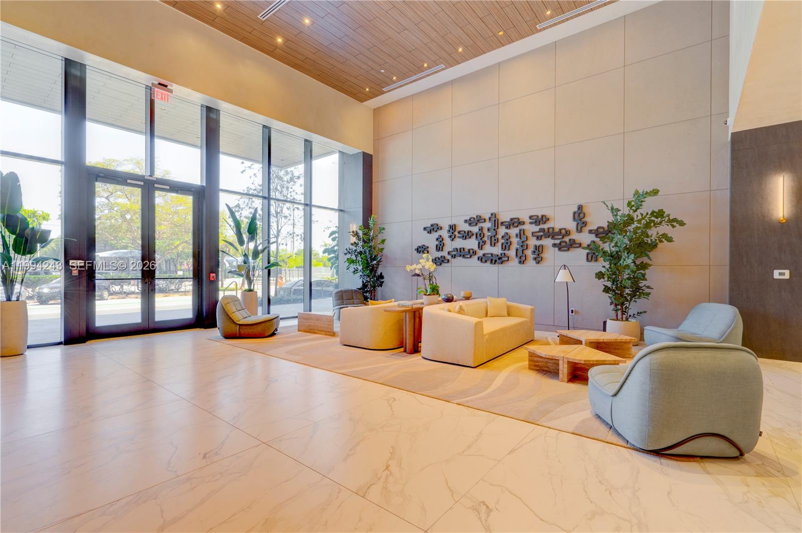 580 72nd St #1708 Miami Beach, FL 33141