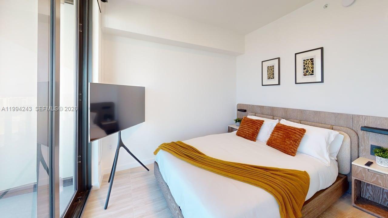 580 72nd St #1708 Miami Beach, FL 33141