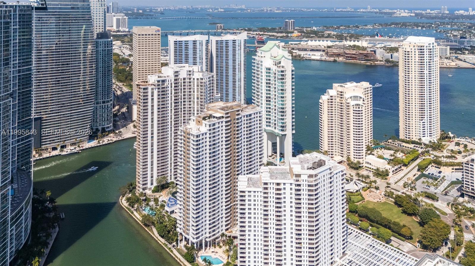 image Courts Brickell Key13