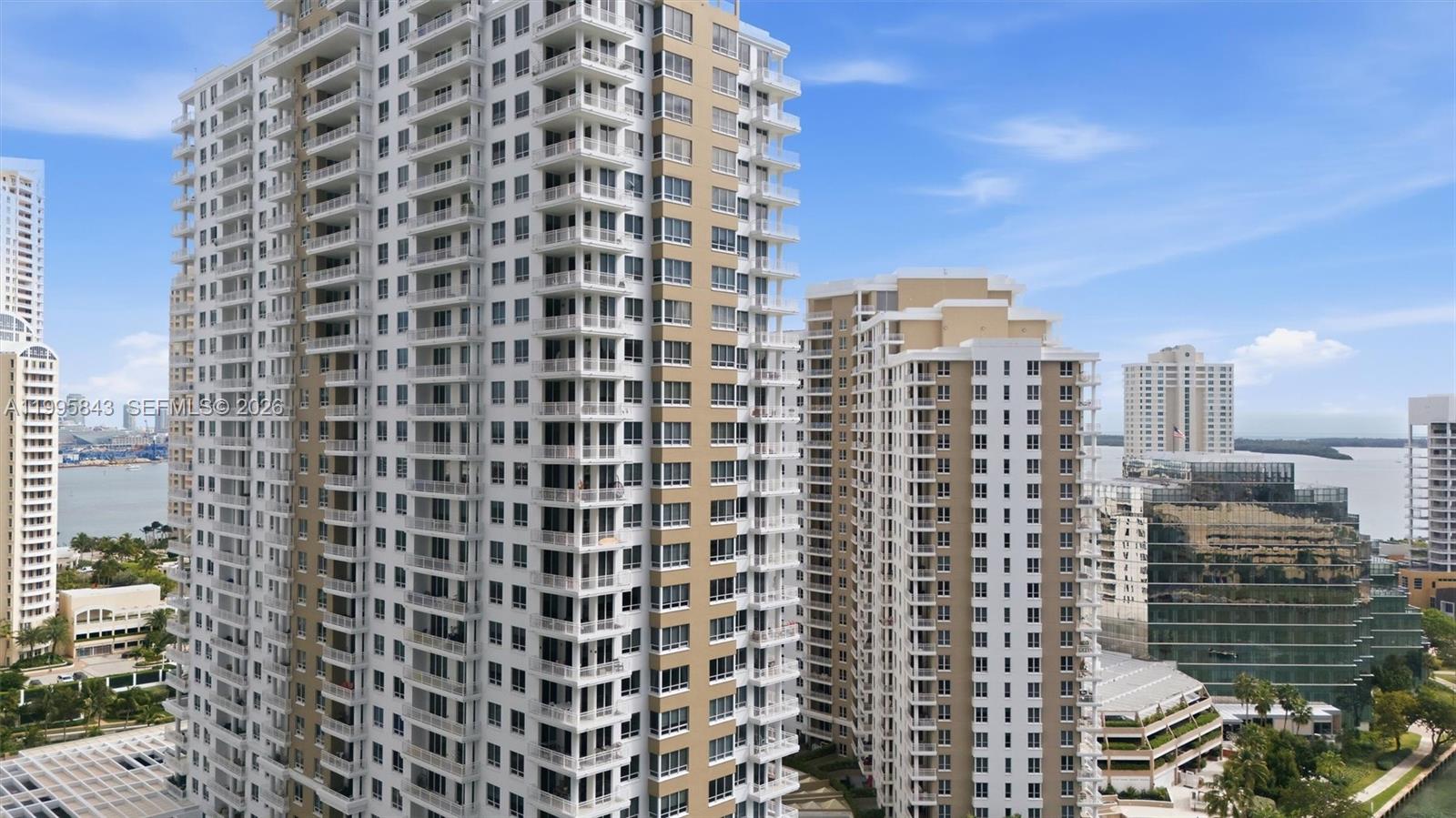 image Courts Brickell Key15