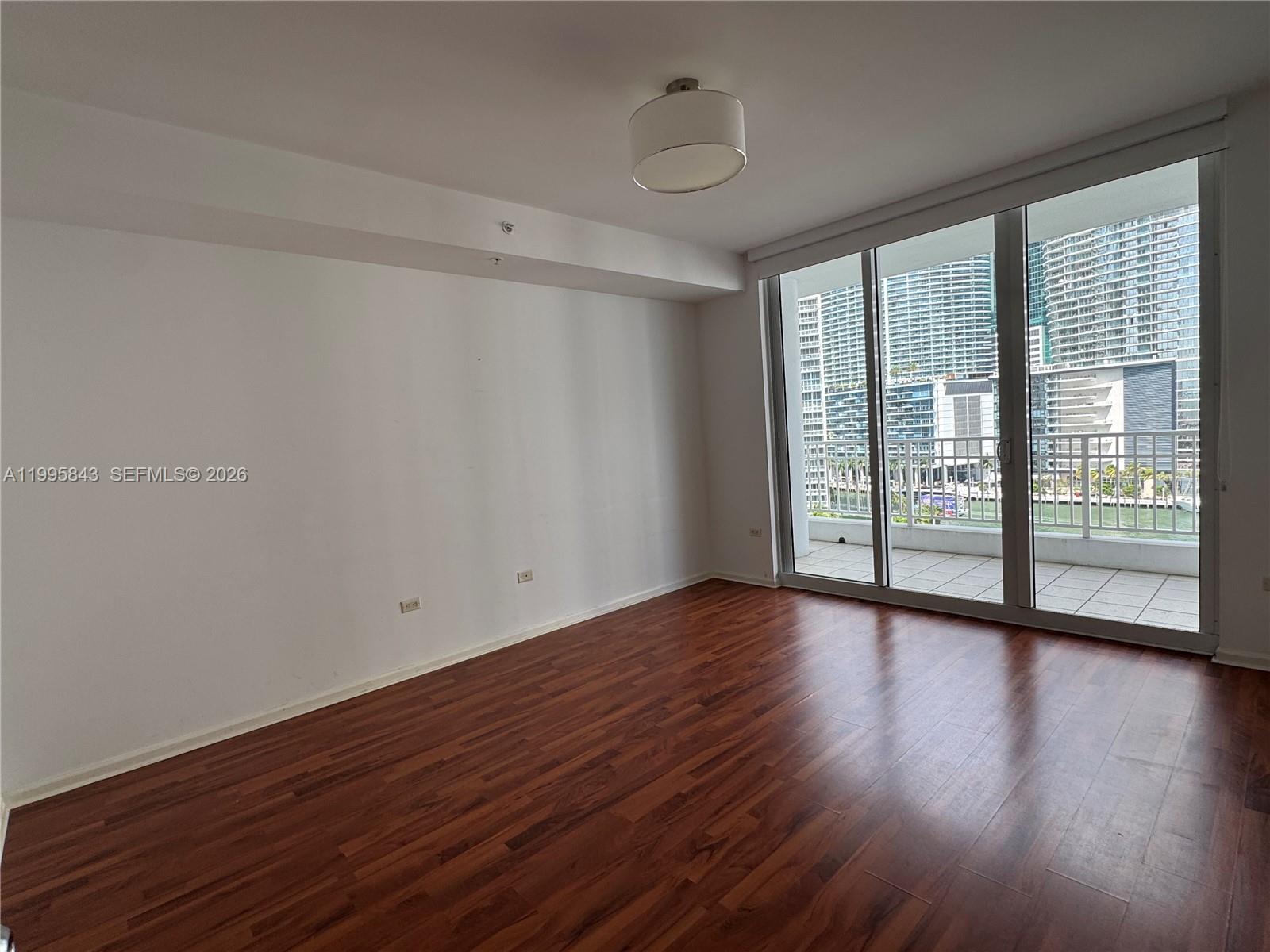 image Courts Brickell Key21