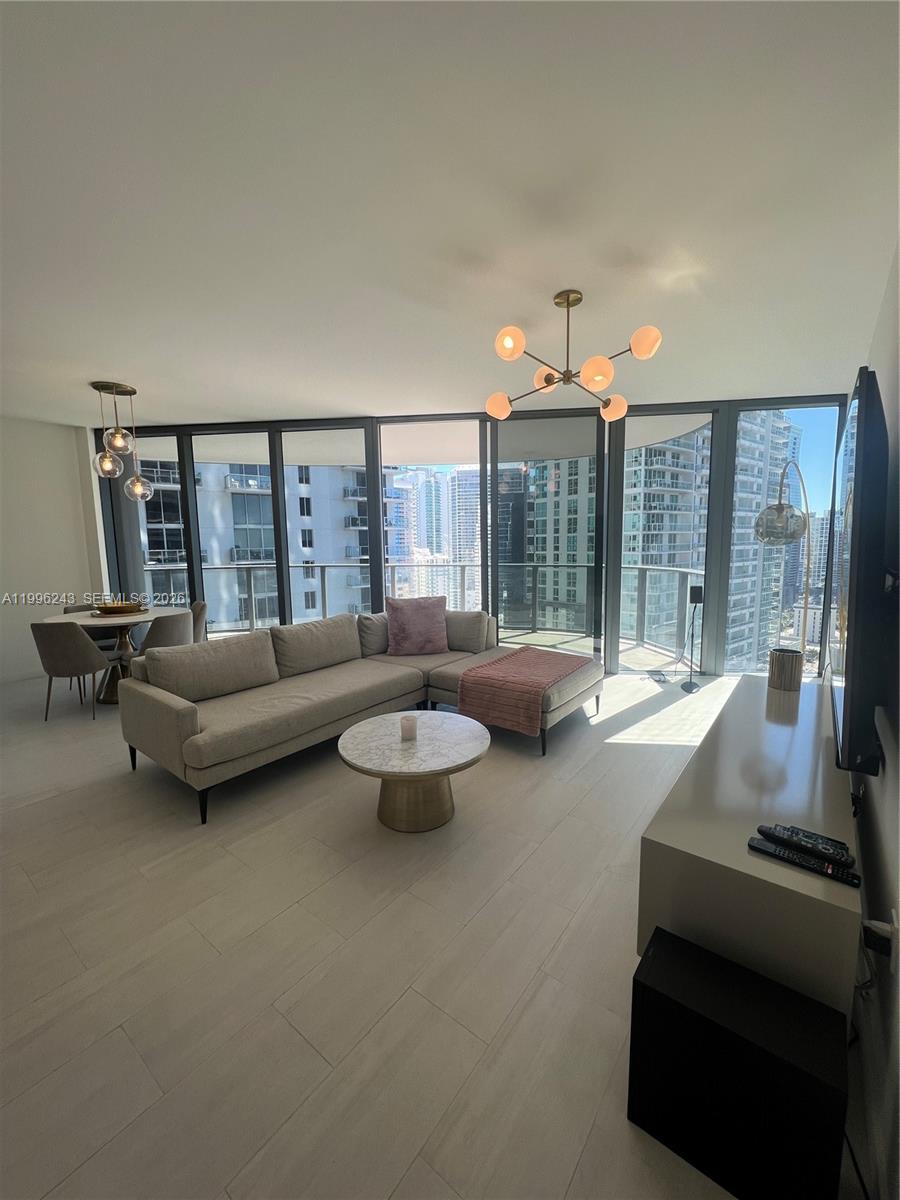 1000 Brickell Plz #2701