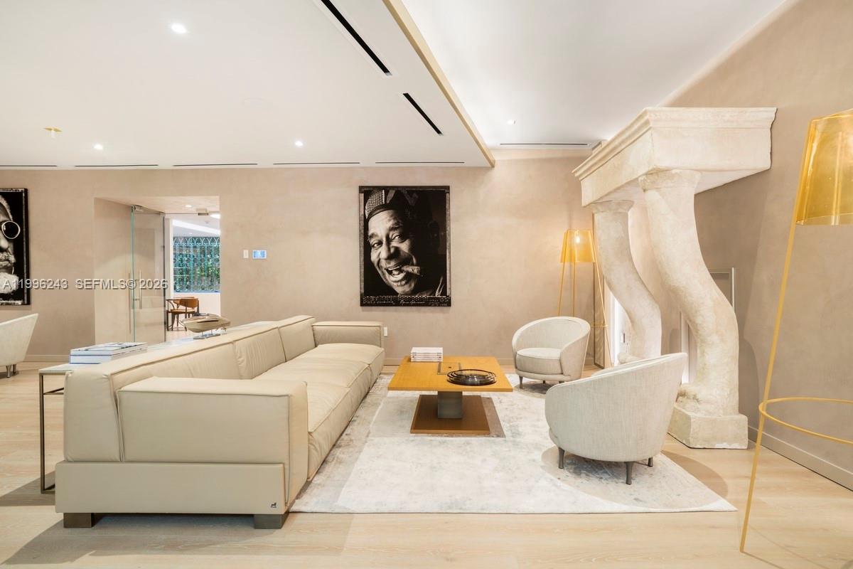 image Brickell Flatiron20