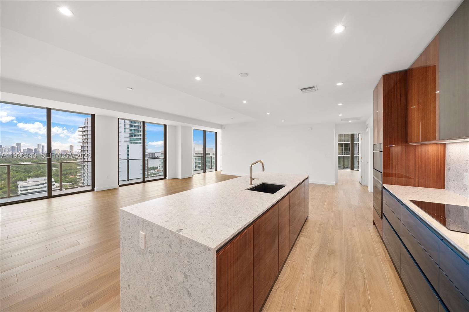 2678 Tigertail Ave #2006 Coconut Grove, FL 33133