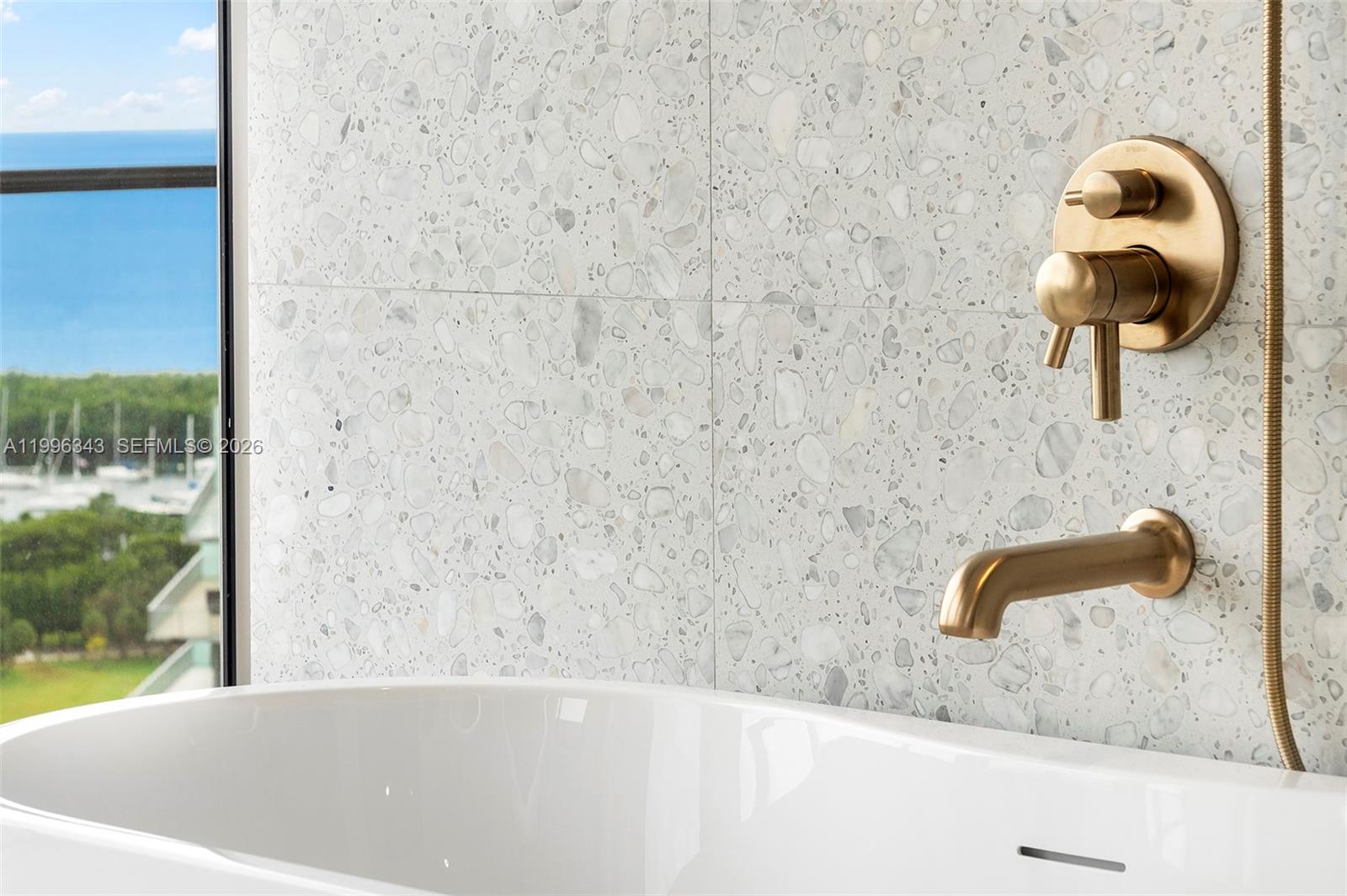 2678 Tigertail Ave #2006 Coconut Grove, FL 33133