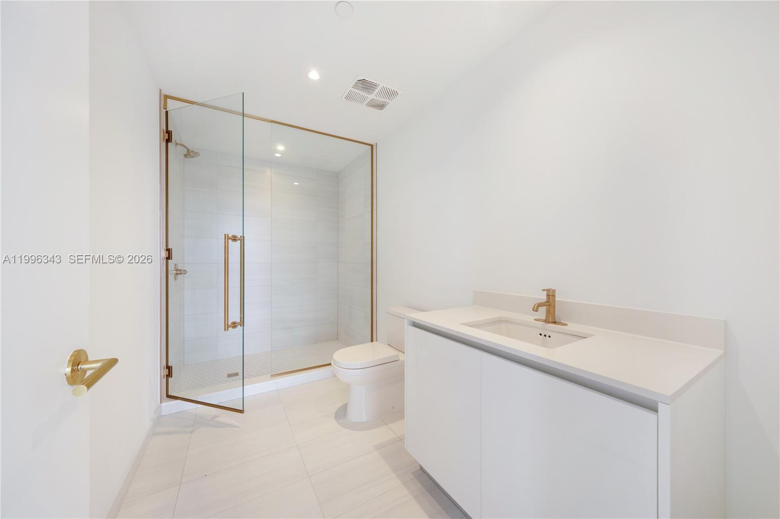 2678 Tigertail Ave #2006 Coconut Grove, FL 33133