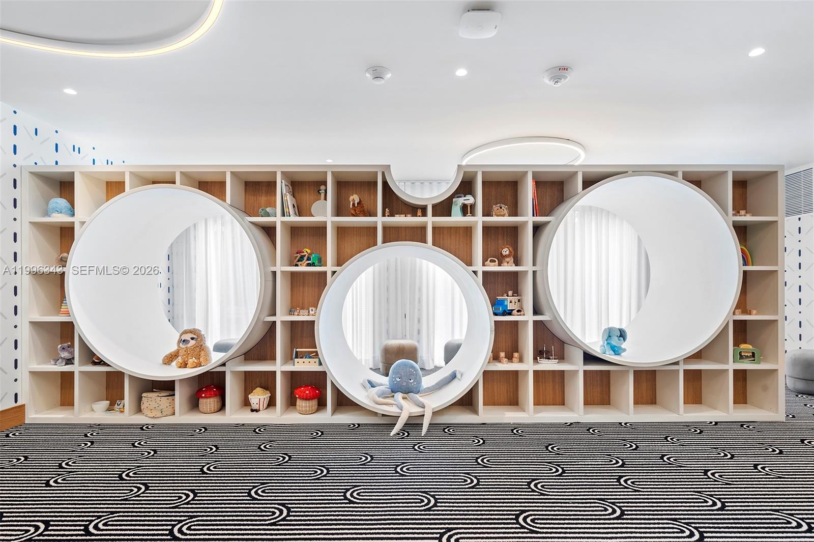 2678 Tigertail Ave #2006 Coconut Grove, FL 33133